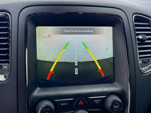 Used 2018 Dodge Durango SRT w/ Technology Group AWD/4WD image 10