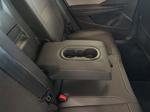 Used 2024 Volkswagen Taos SE image 28