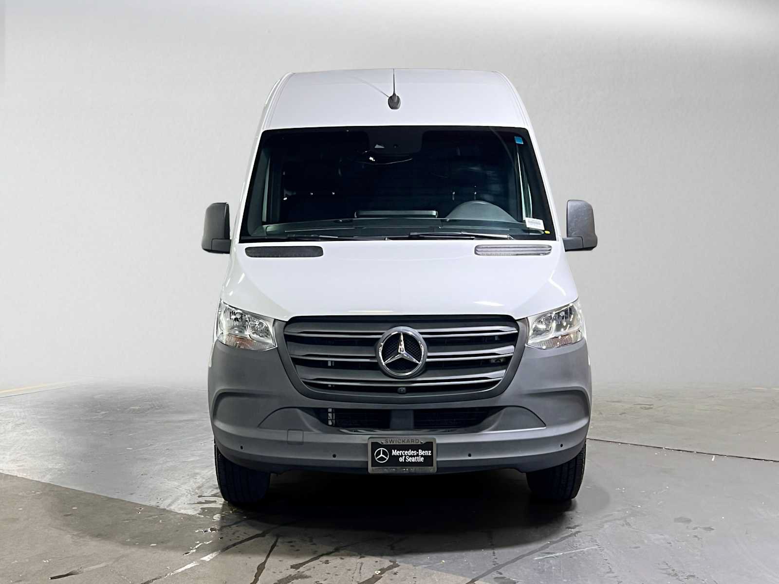 Used 2023 Mercedes-Benz Sprinter 2500 image 8