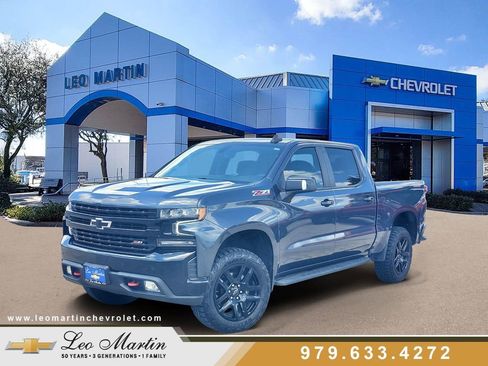 Used 2022 Chevrolet Silverado 1500 LT Trail Boss w/ Safety Package AWD/4WD image 1