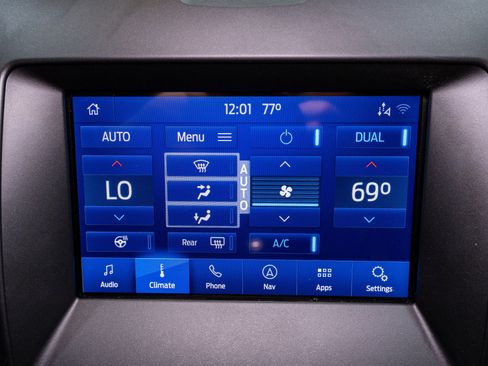 Used 2020 Ford Edge SEL w/ Convenience Package AWD/4WD image 19