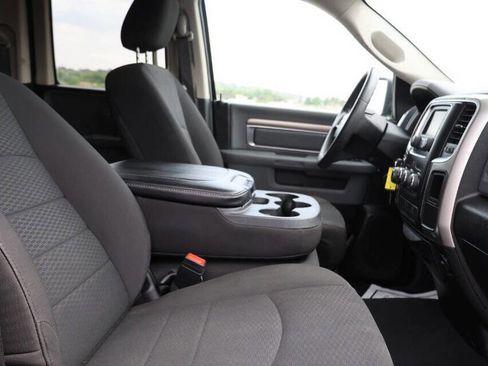 Used 2020 RAM 1500 Classic Warlock AWD/4WD image 15