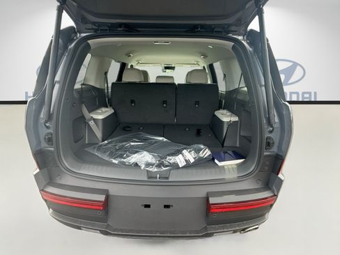 New 2027 Hyundai Santa Fe SE FWD image 18