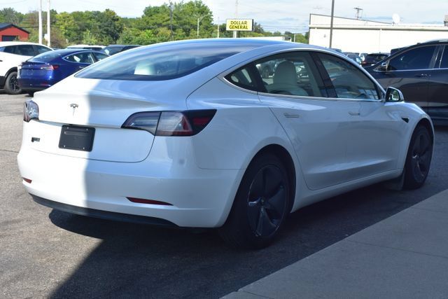 Used 2020 Tesla Model 3 Standard Range Plus RWD image 12