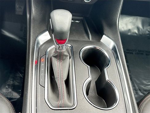 Used 2023 Chevrolet Traverse RS image 17