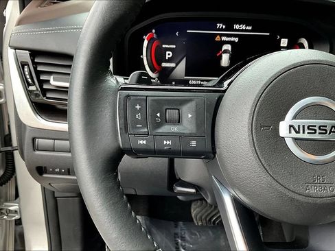 Used 2021 Nissan Rogue Platinum FWD image 13