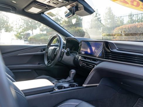 Used 2025 Toyota Camry SE w/ Multimedia Upgrade Package FWD image 23