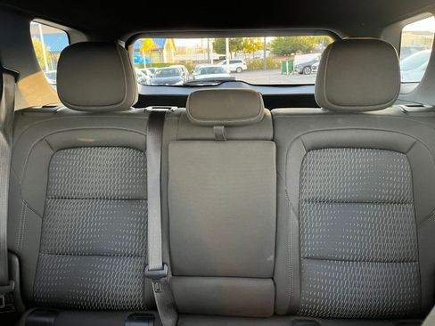 Used 2025 Chevrolet Equinox LT image 38