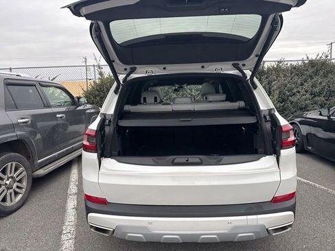 Certified 2023 BMW X5 xDrive40i w/ Executive Package image 9