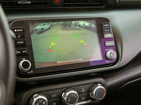 Used 2024 Nissan Kicks SV image 16