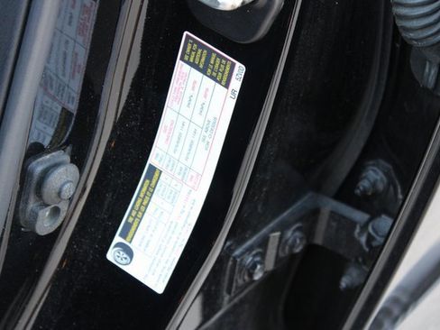 Used 2017 Nissan Armada Platinum w/ Captain Seat Package image 32