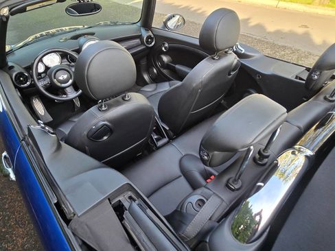 Used 2014 MINI Cooper S image 25