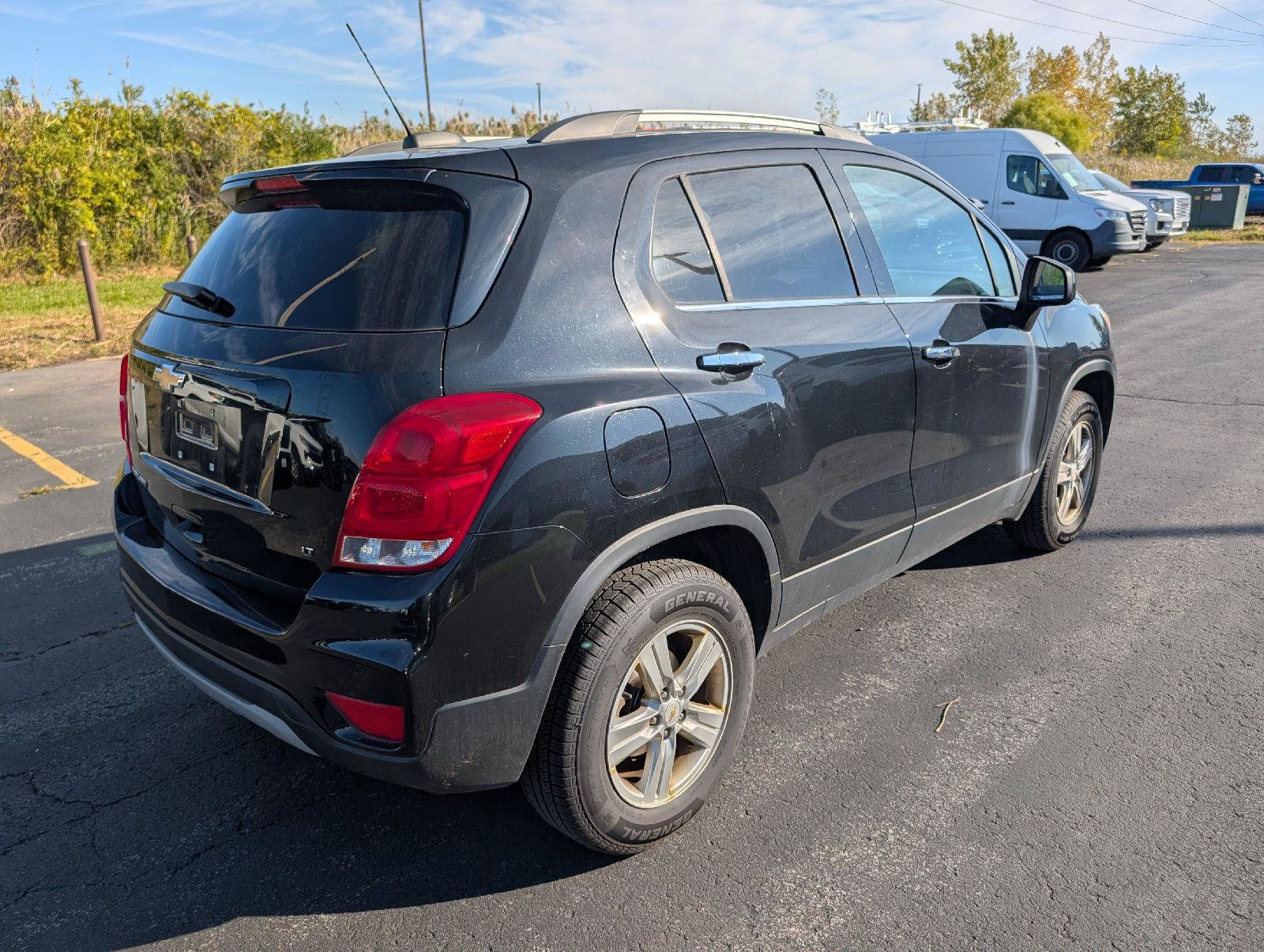 Used 2019 Chevrolet Trax LT w/ LT Convenience Package AWD/4WD image 9