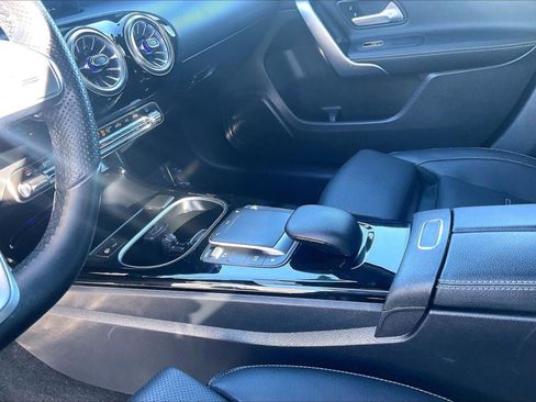 Used 2022 Mercedes-Benz A 220 image 13