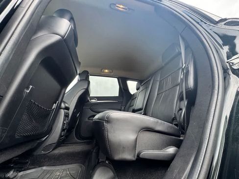 Used 2012 Jeep Grand Cherokee Laredo AWD/4WD image 15