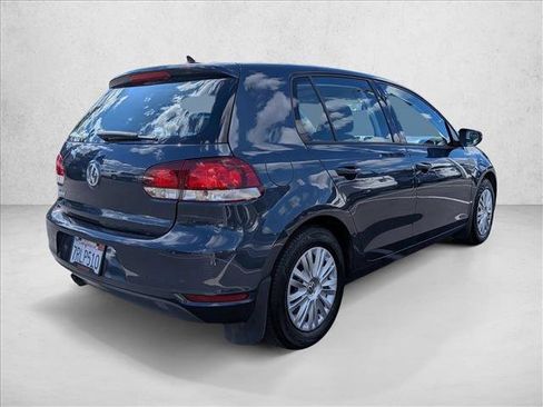 Used 2014 Volkswagen Golf 4-Door image 5
