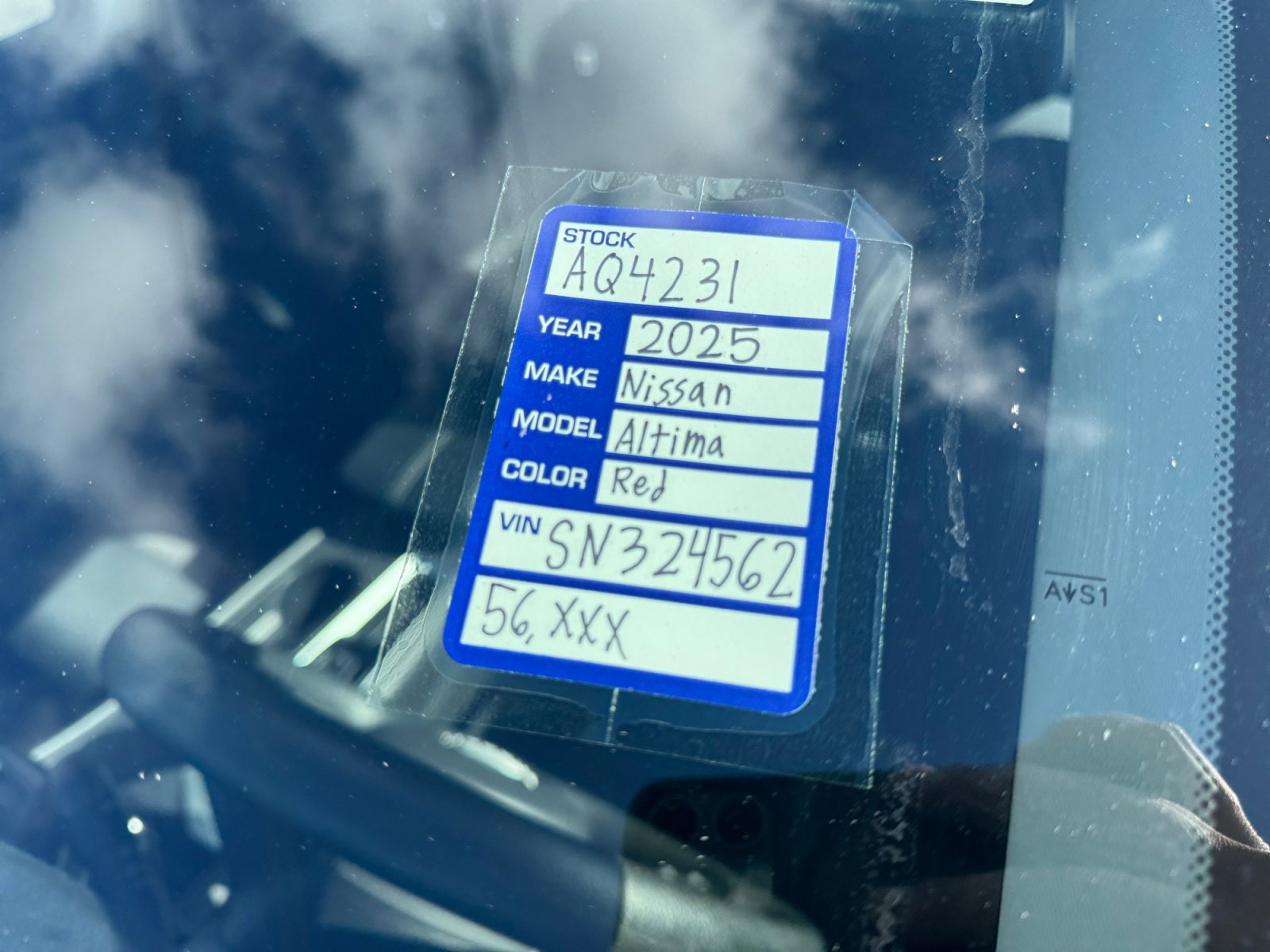 Used 2025 Nissan Altima 2.5 SV FWD image 19