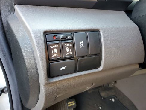 Used 2012 Honda Odyssey EX-L image 9