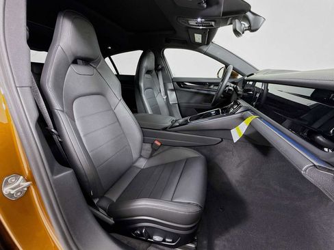 New 2026 Porsche Panamera image 29