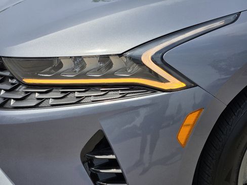 Used 2022 Kia K5 LX image 15