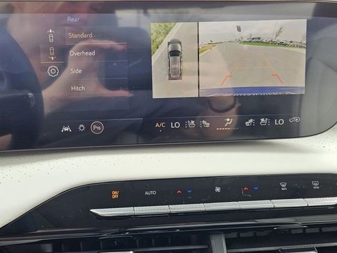 New 2026 Buick Enclave Avenir w/ Super Cruise Package AWD/4WD image 12