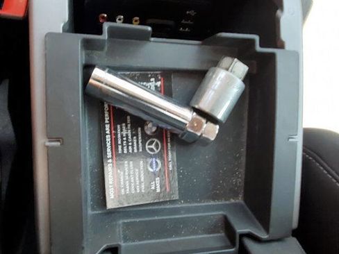 Used 2013 Ford C-MAX SE image 28