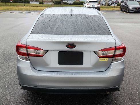 Used 2019 Subaru Impreza 2.0i Premium image 5