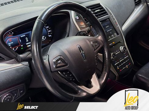 Used 2019 Lincoln MKC Select w/ Select Plus Package image 11