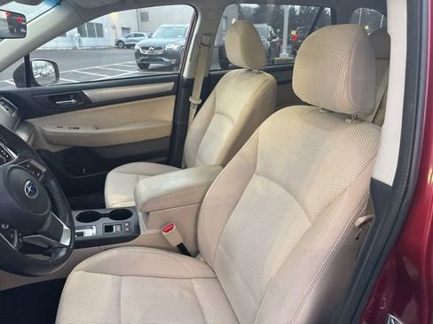 Used 2019 Subaru Outback 2.5i Premium image 19