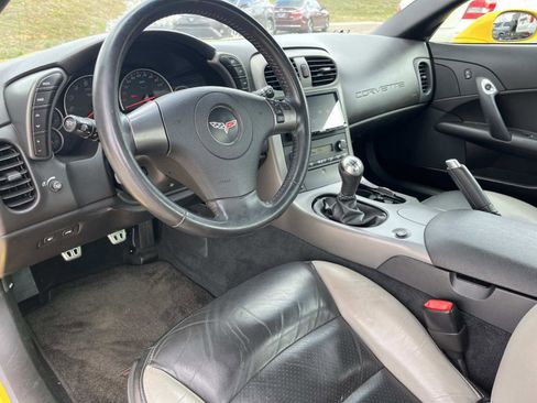 Used 2007 Chevrolet Corvette Z06 w/ Preferred Equipment Group image 11