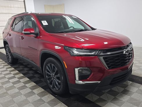 Used 2024 Chevrolet Traverse RS w/ LPO, Floor Liner Package AWD/4WD image 4