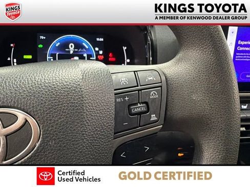 Used 2025 Toyota Camry LE FWD image 23