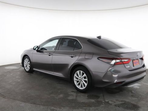 Used 2023 Toyota Camry LE FWD image 9