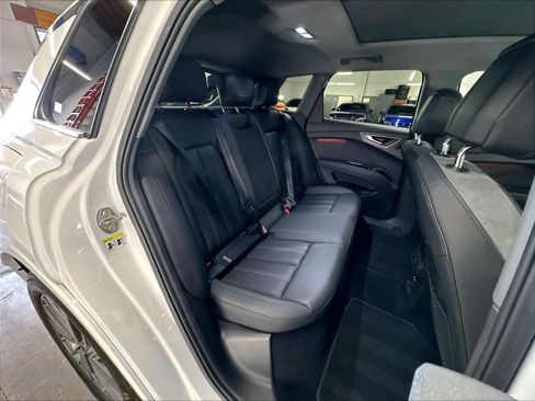 Used 2023 Audi Q4 e-tron Premium Plus w/ Premium Plus RWD image 28