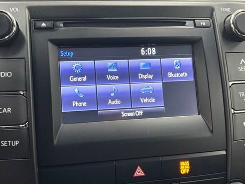 Used 2017 Toyota Camry SE FWD image 21