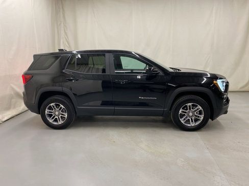 Used 2025 GMC Terrain Elevation image 9