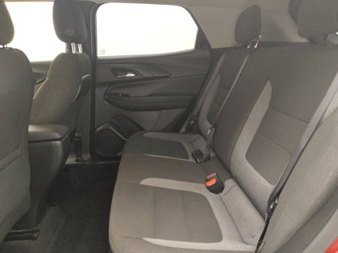 Used 2021 Chevrolet TrailBlazer LS FWD image 18