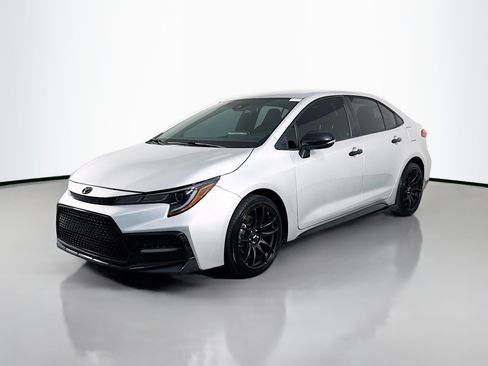 Used 2020 Toyota Corolla SE FWD image 4
