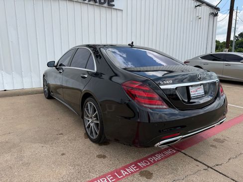 Used 2019 Mercedes-Benz S 560 Sedan w/ AMG Line Exterior image 4