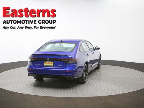 Used 2025 Honda Accord Sport image 40