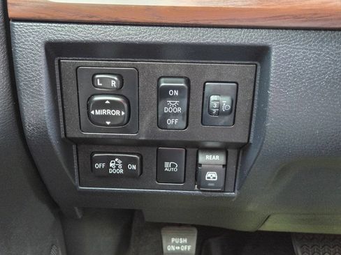 Used 2018 Toyota Tundra Limited AWD/4WD image 35