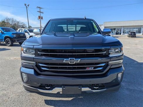 Used 2018 Chevrolet Silverado 1500 LTZ Z71 w/ Centennial Edition image 8