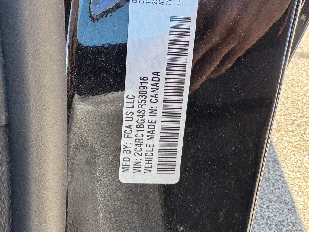 Used 2025 Chrysler Pacifica Select FWD image 29