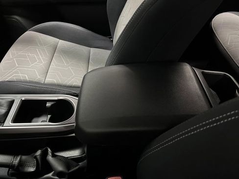 Used 2023 Toyota Tacoma TRD Sport w/ Technology Package image 18