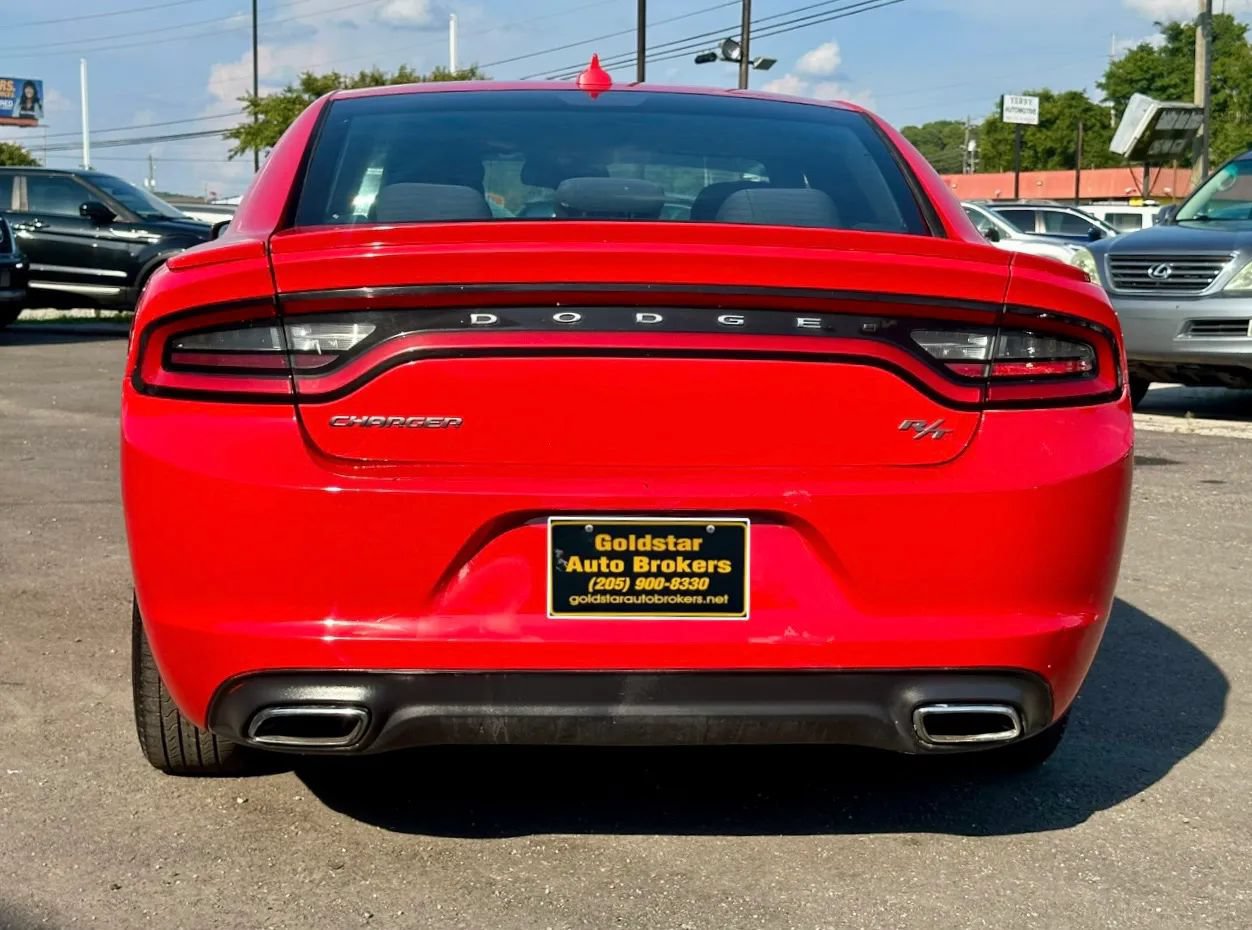 Used 2017 Dodge Charger R/T RWD image 4