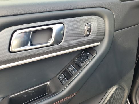New 2026 Ford Explorer ST-Line AWD/4WD image 18