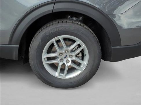 New 2026 Ford Explorer Active w/ Active Comfort Package image 8