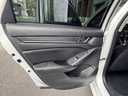 Used 2020 Honda Accord LX image 24