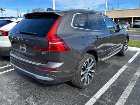 Certified 2023 Volvo XC60 B5 Ultimate w/ Protection Package Premier image 3