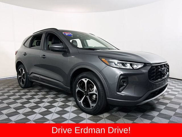 Used 2023 Ford Escape ST-Line Select w/ Tech Pack #2 AWD/4WD image 1